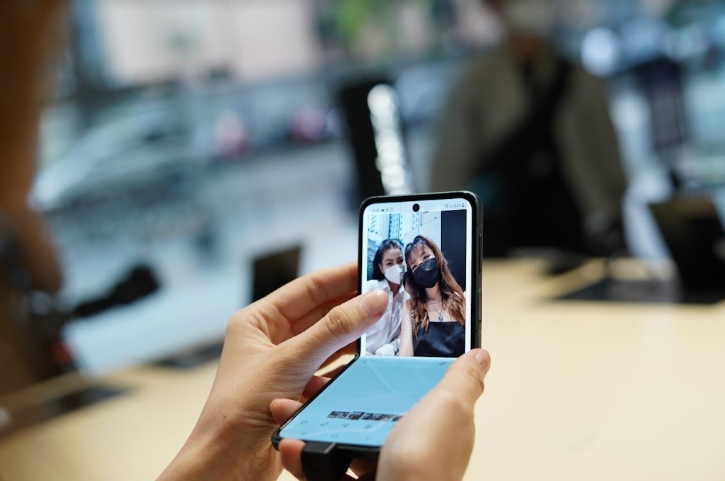 Samsung68 mo cua anh 1