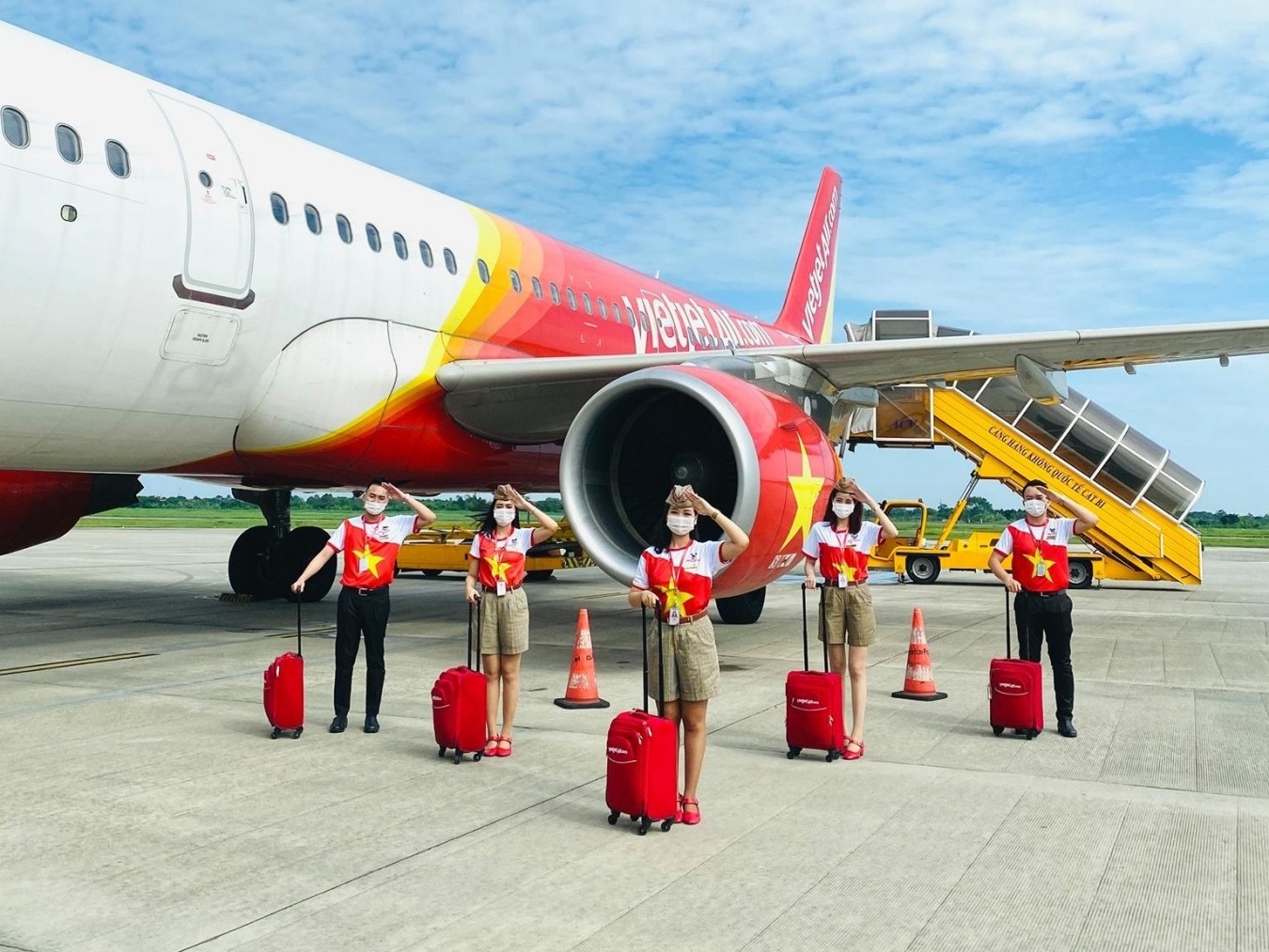 Vietjet khoi phuc 48 duong bay noi dia, ho tro xet nghiem mien phi hinh anh