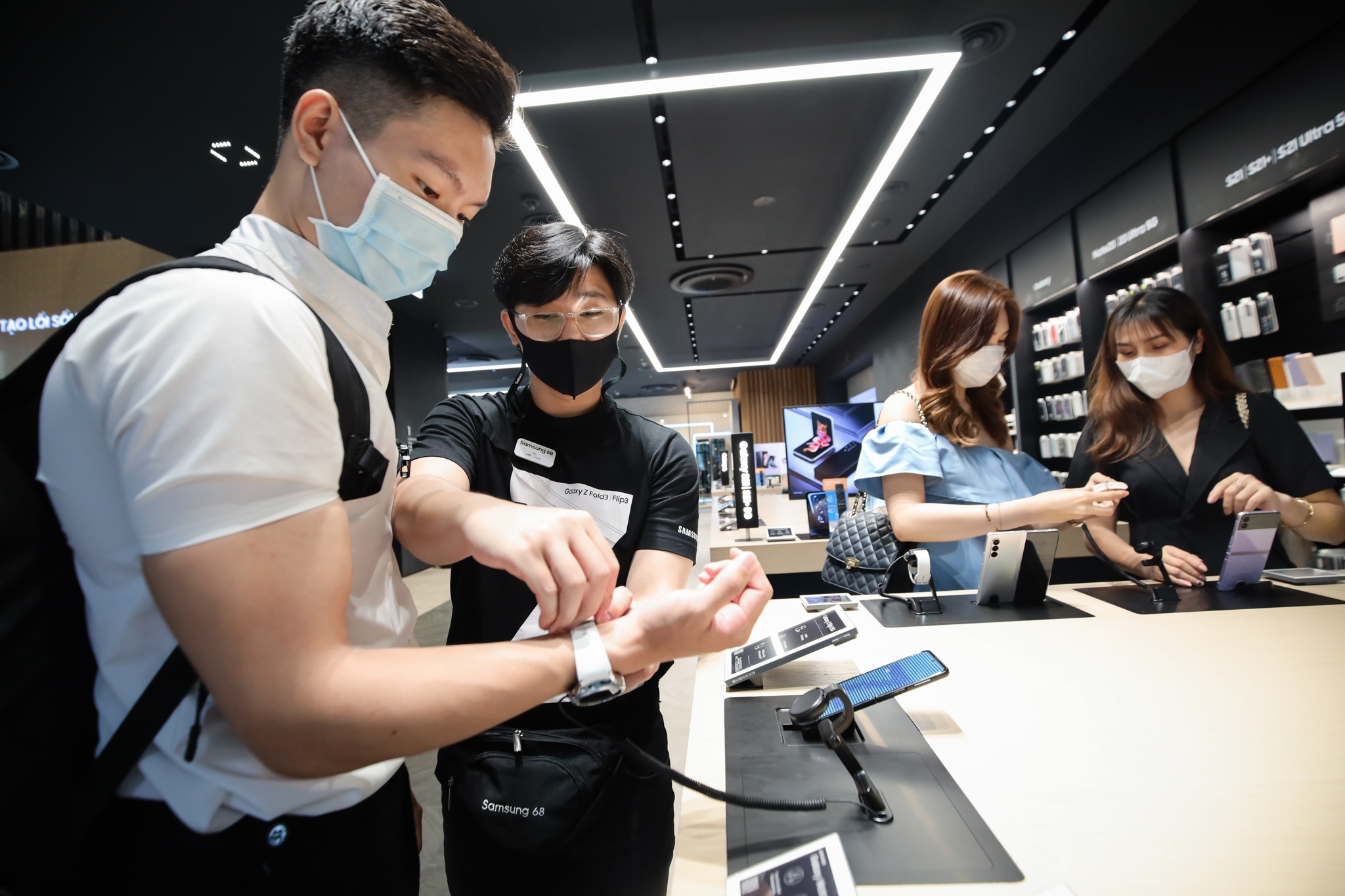 Samsung68 mo cua anh 9