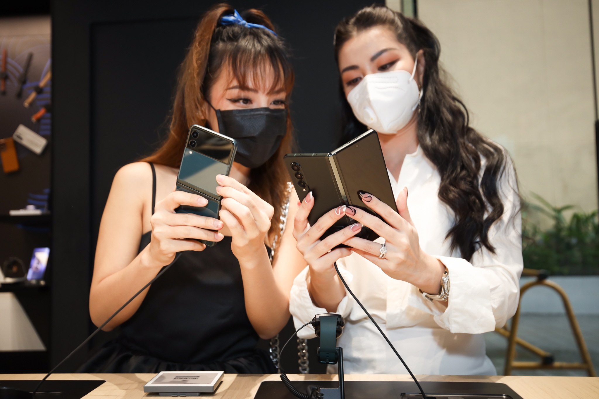 Samsung68 mo cua anh 7