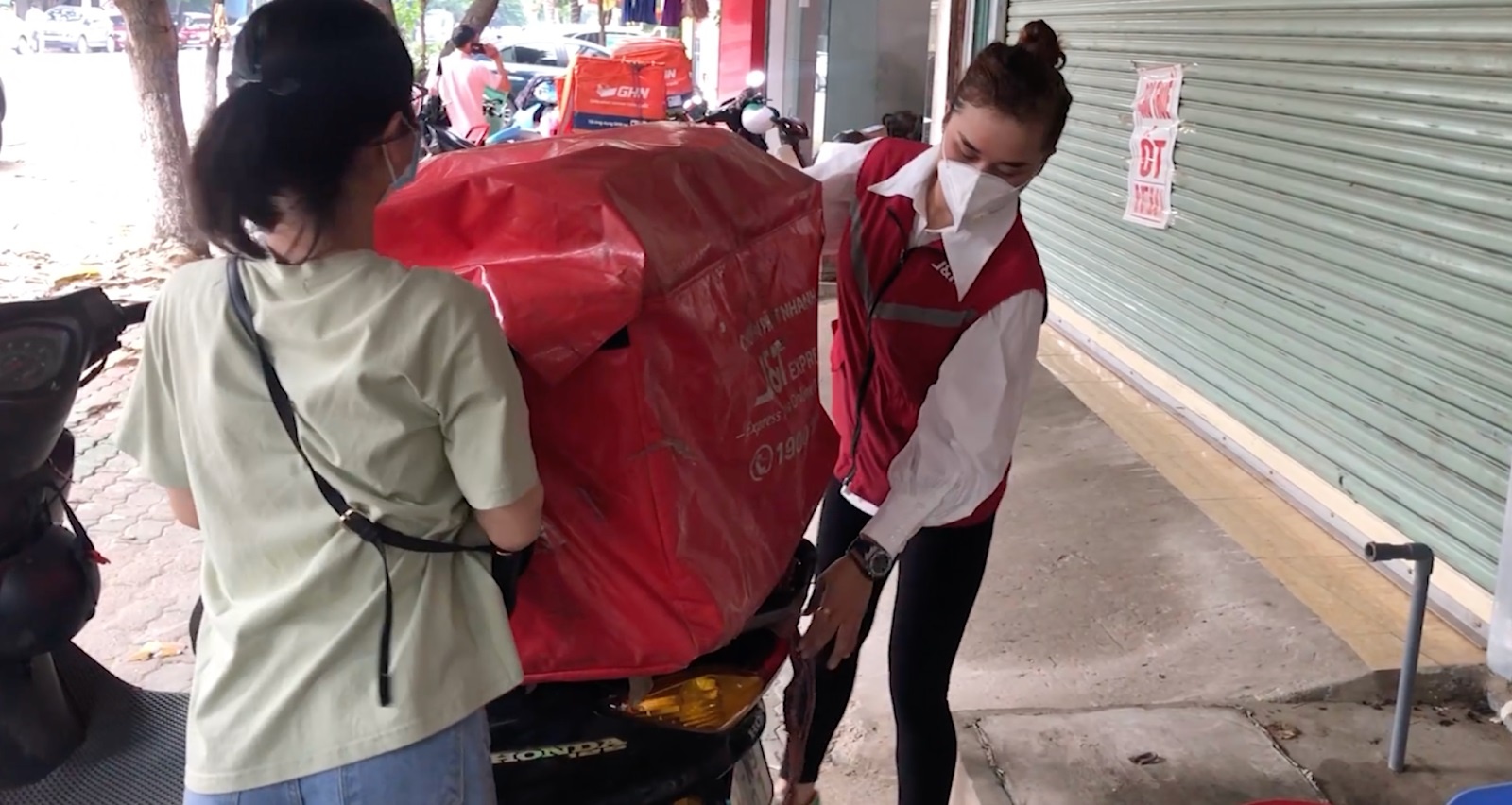 shipper nu,  nghe shipper anh 2