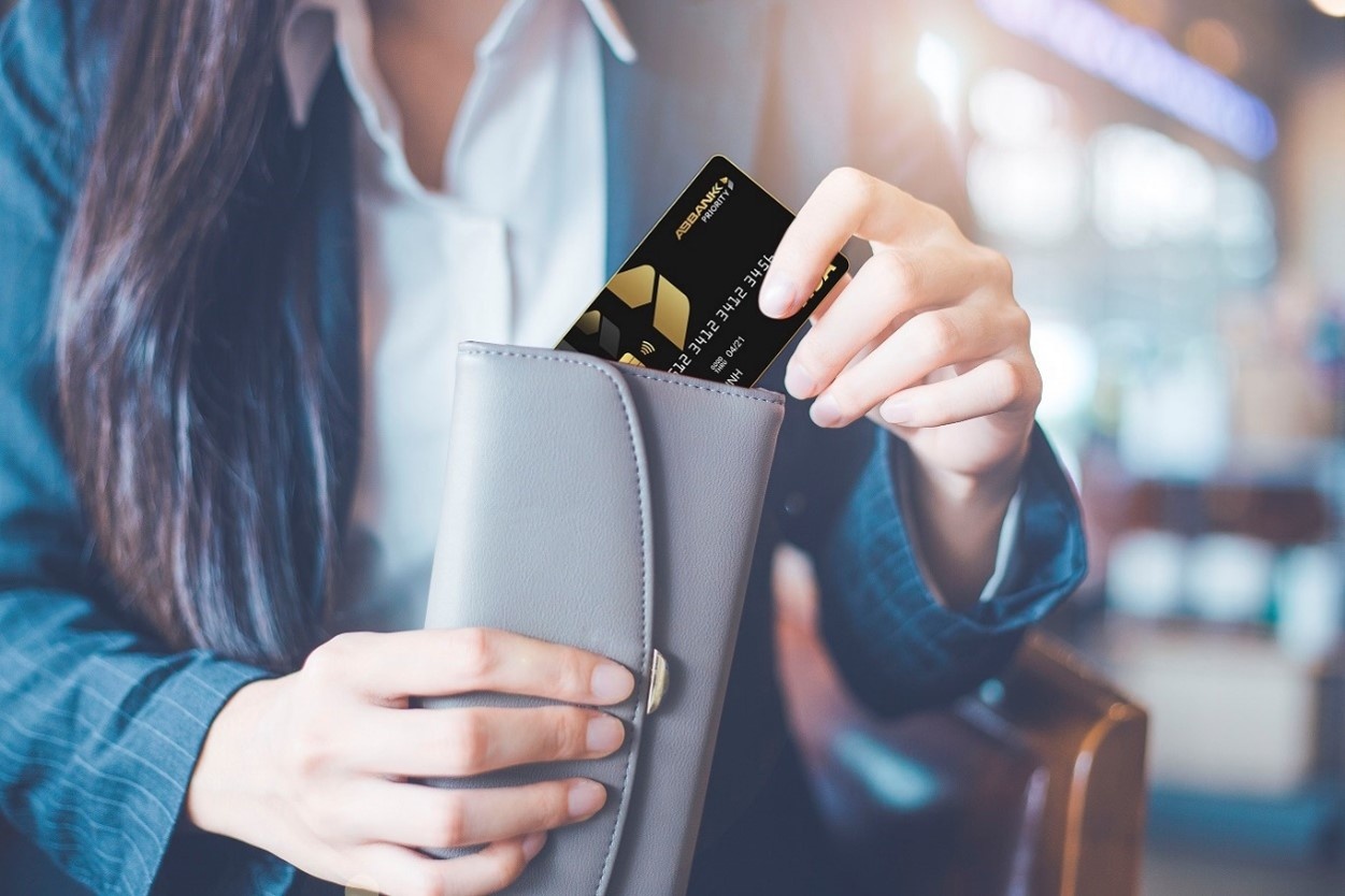 ABbank,  tieu dung thong minh anh 2