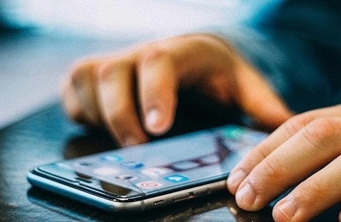 Can trong voi loi moi vay tin dung qua dien thoai hinh anh