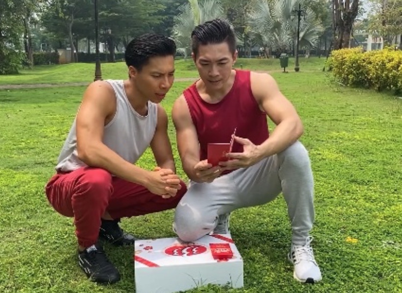 Quoc Co - Quoc Nghiep kham pha hop qua bi an hinh anh