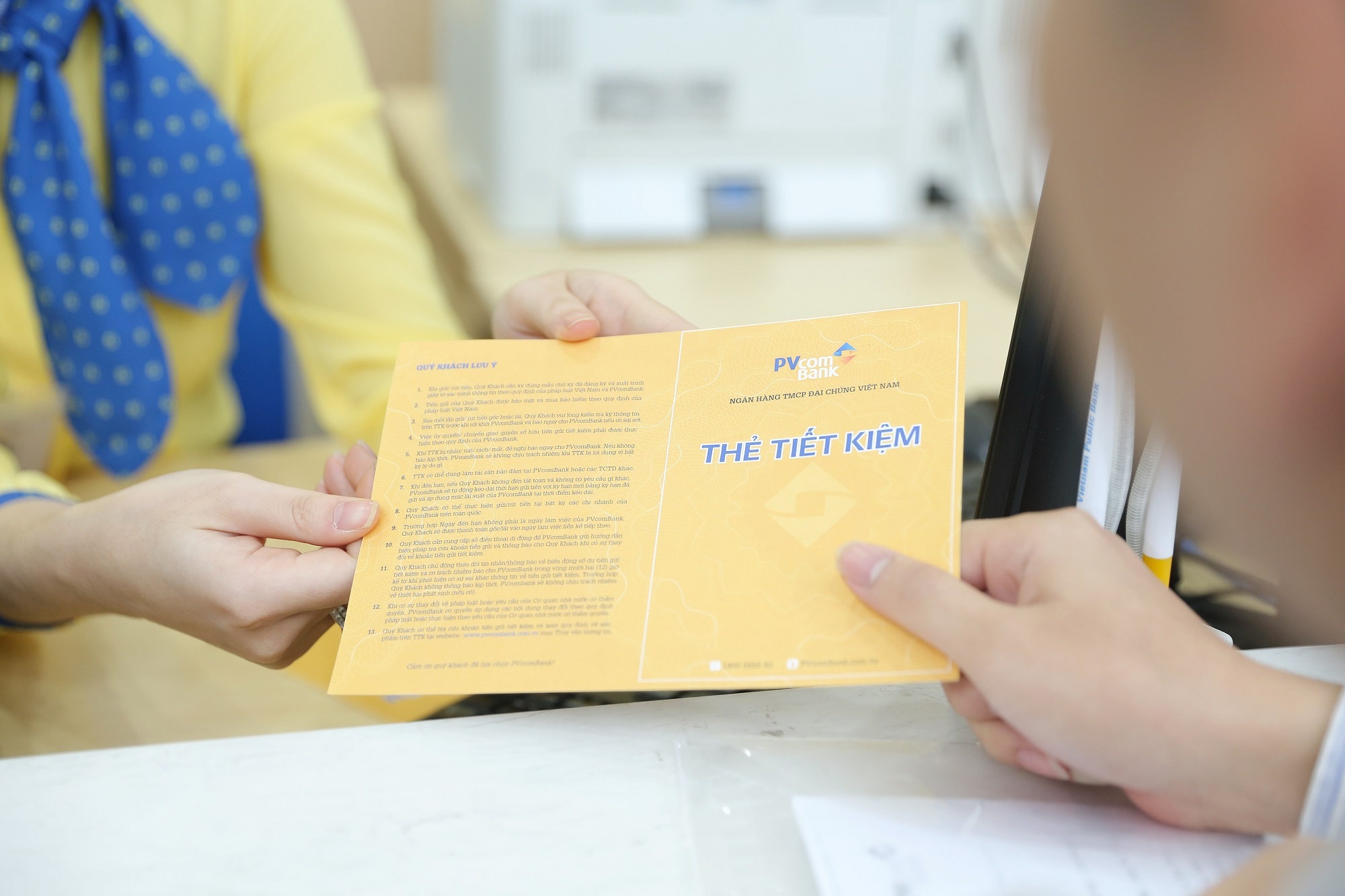 Giai phap tiet kiem da kenh tu PVcomBank hinh anh