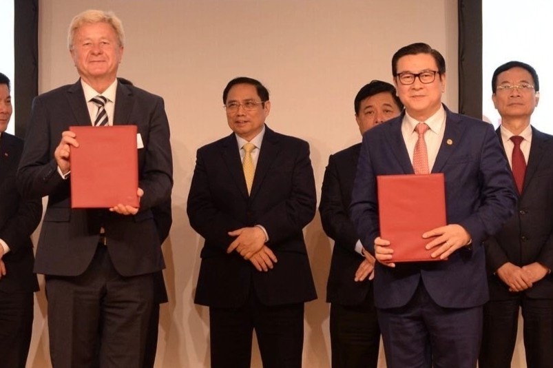 HDBank ky thoa thuan tri gia 300 trieu USD voi DEG hinh anh