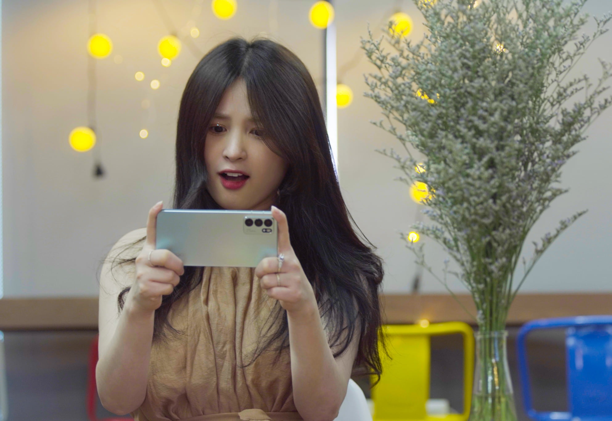 Oppo,  bình thường mới ảnh 3 Oppo,  binh thuong moi anh 3