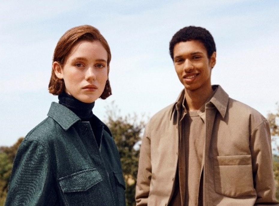 Trai nghiem da tien ich tren ung dung Uniqlo hinh anh