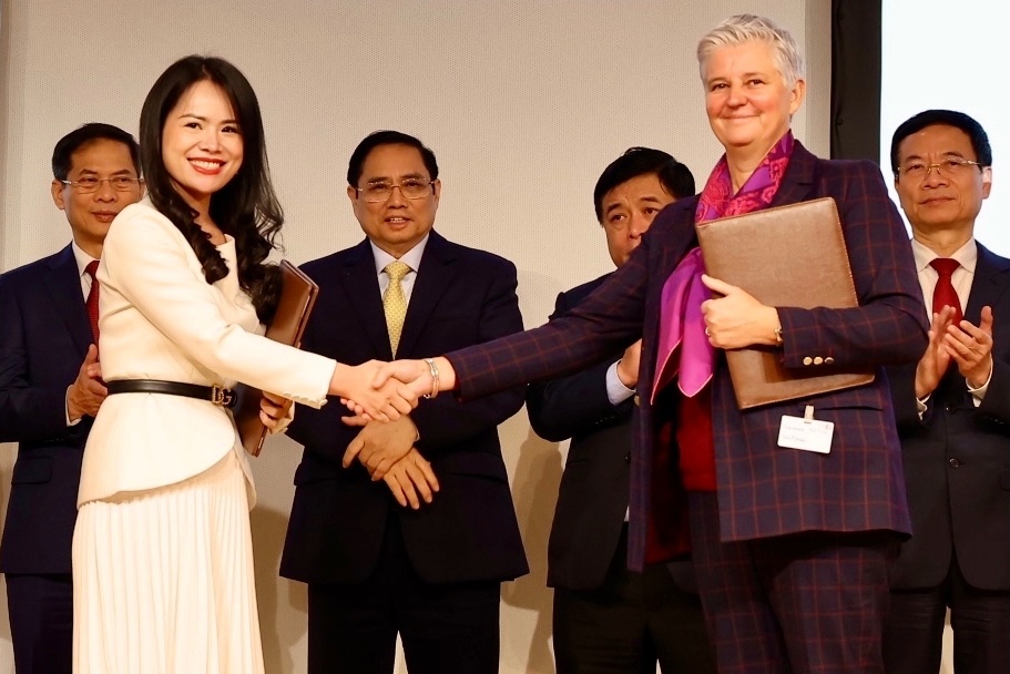 T&T Group va Total dau tu 3 ty USD phat trien nang luong tai tao hinh anh