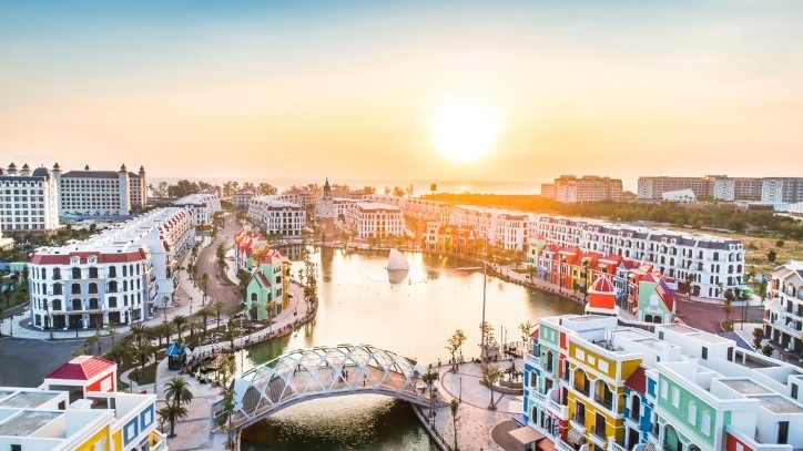 Vinpearl vao top 10 thuong hieu dan dau ve trai nghiem khach hang hinh anh