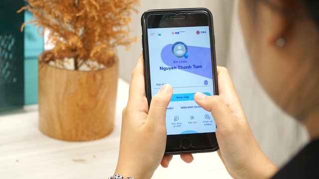 Lua dao tai khoan ngan hang anh 1