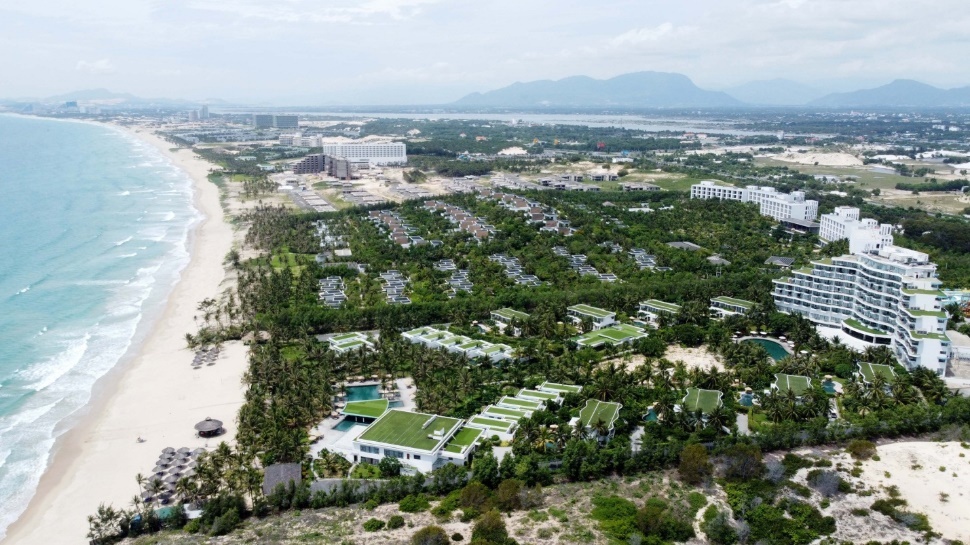 Cam Ranh Bay Hotels & Resorts anh 1