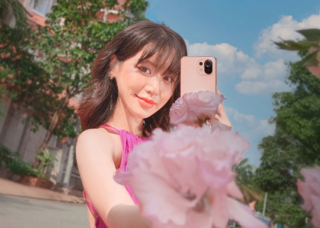 Xiaomi 11 Lite 5G NE - smartphone danh cho nha sang tao noi dung hinh anh