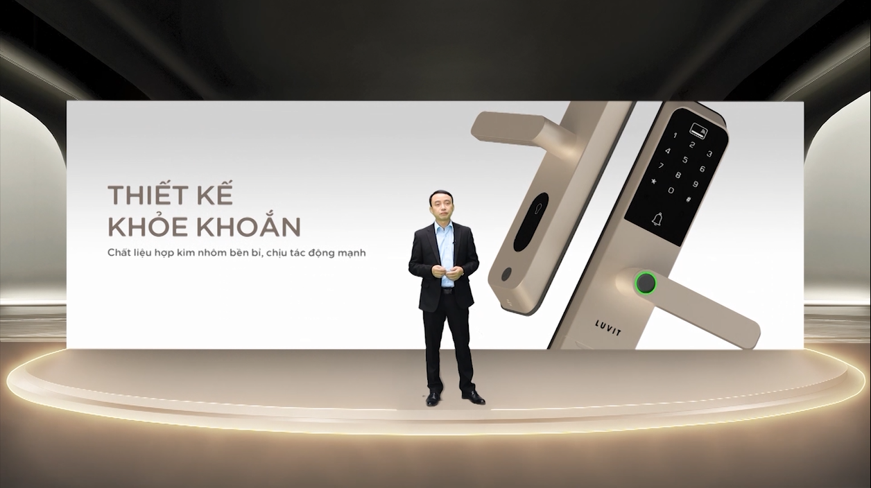 Lumi Viet Nam,  Khoa Viet - Tiep anh 3