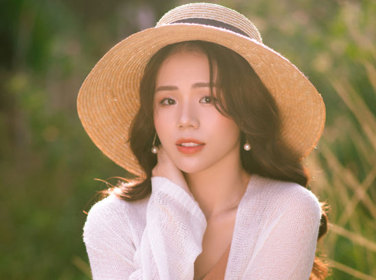 Hit moi cua Huong Ly thau tom top 1 #zingchart sau 4 tieng hinh anh