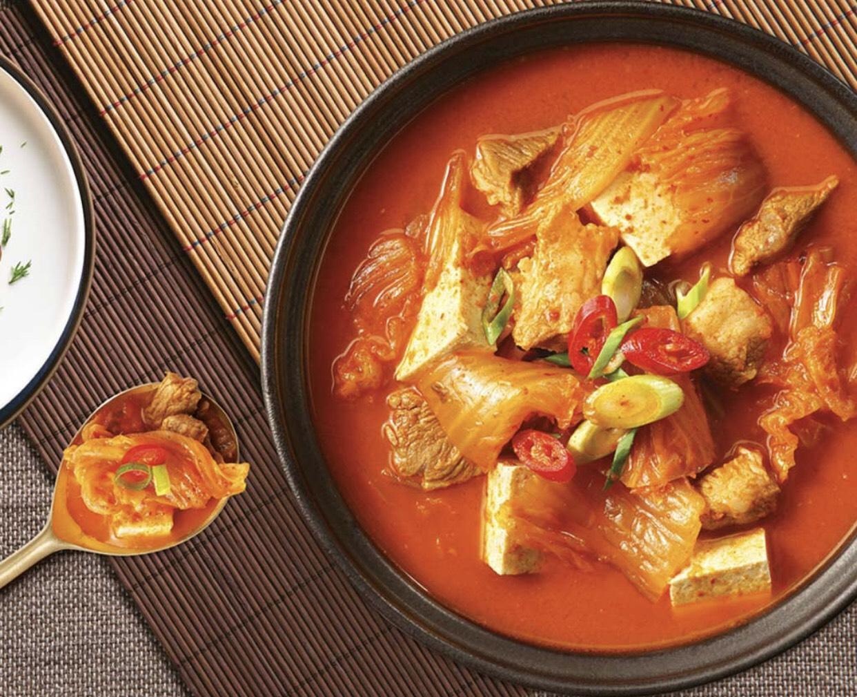 Am thuc Han Quoc doc dao qua loat mon ngon cua Ourhome va aT Vietnam hinh anh