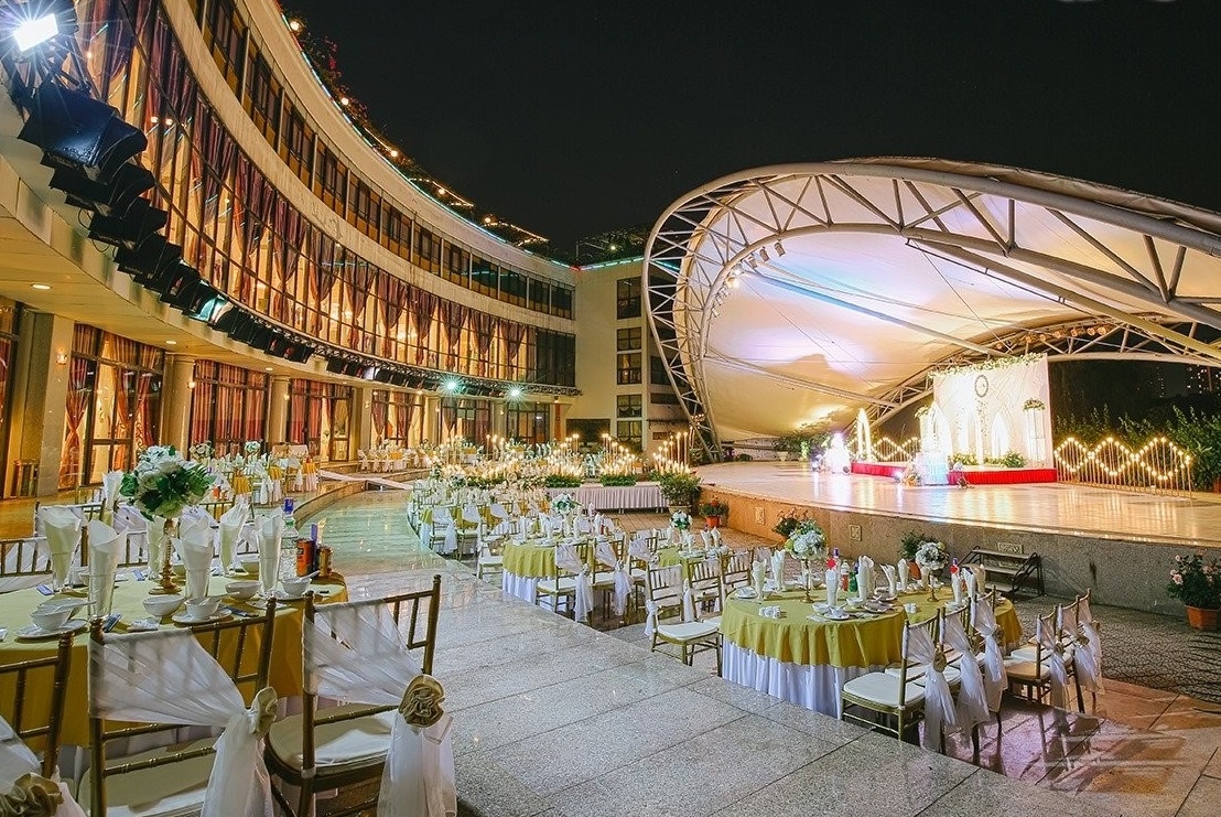 Khong gian co tich tai trung tam tiec cuoi Cung Xuan hinh anh