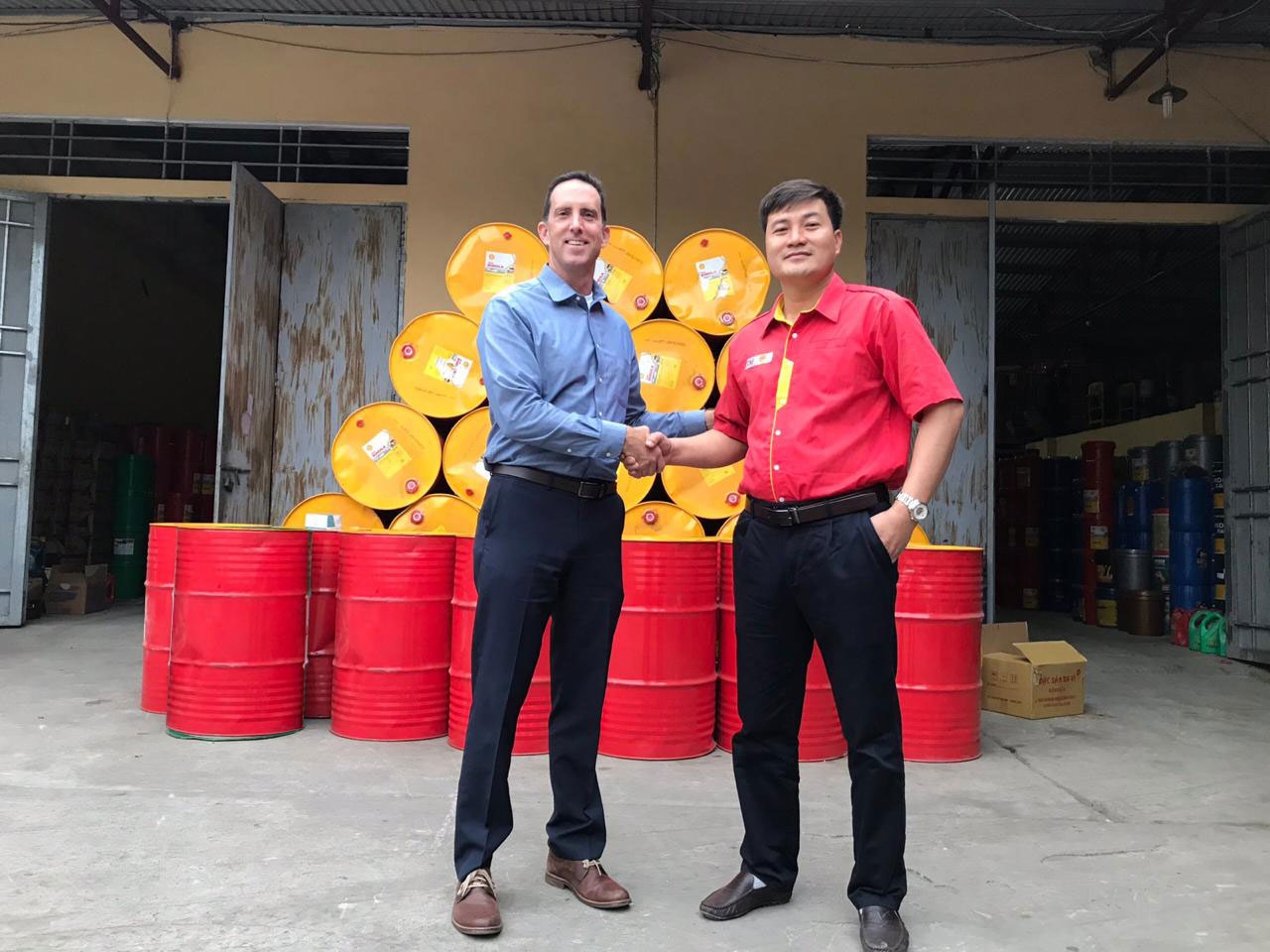 Shell cung co vi the khi dat con nguoi lam gia tri cot loi hinh anh