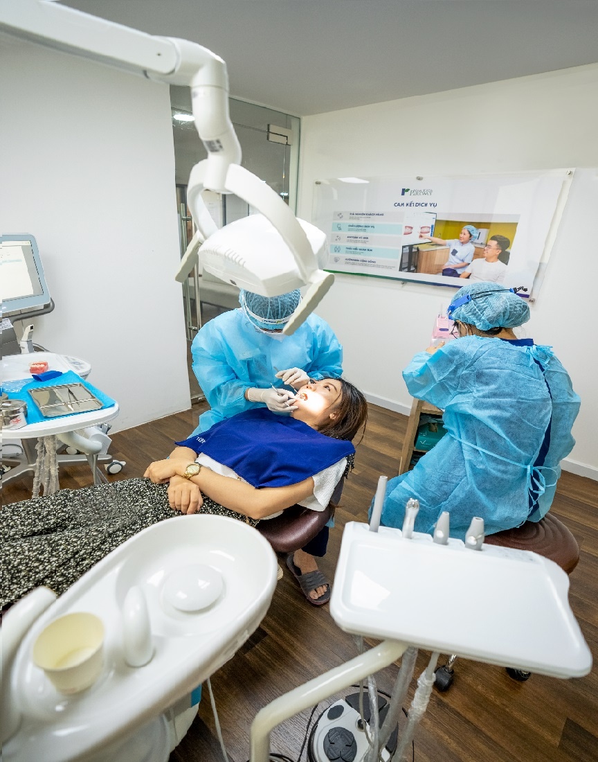 Nieng rang Invisalign,  Nha khoa Parkway anh 2