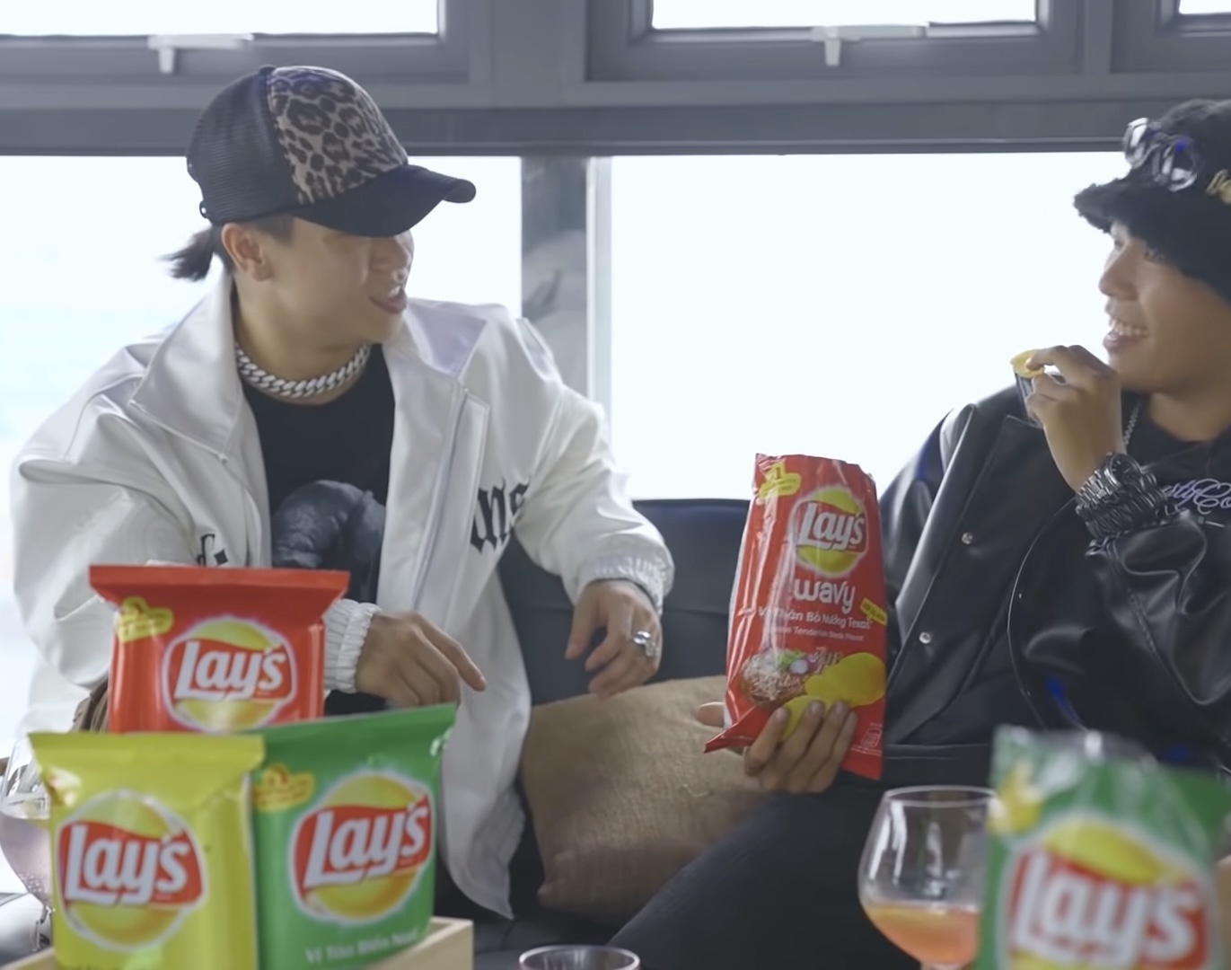 Rap Viet mua 2 anh 4