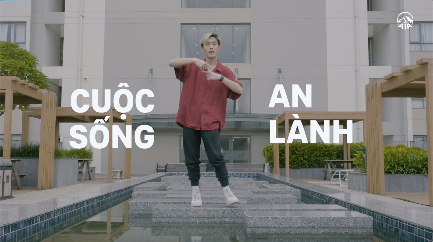 Wren Evans,  phong chong dich anh 1