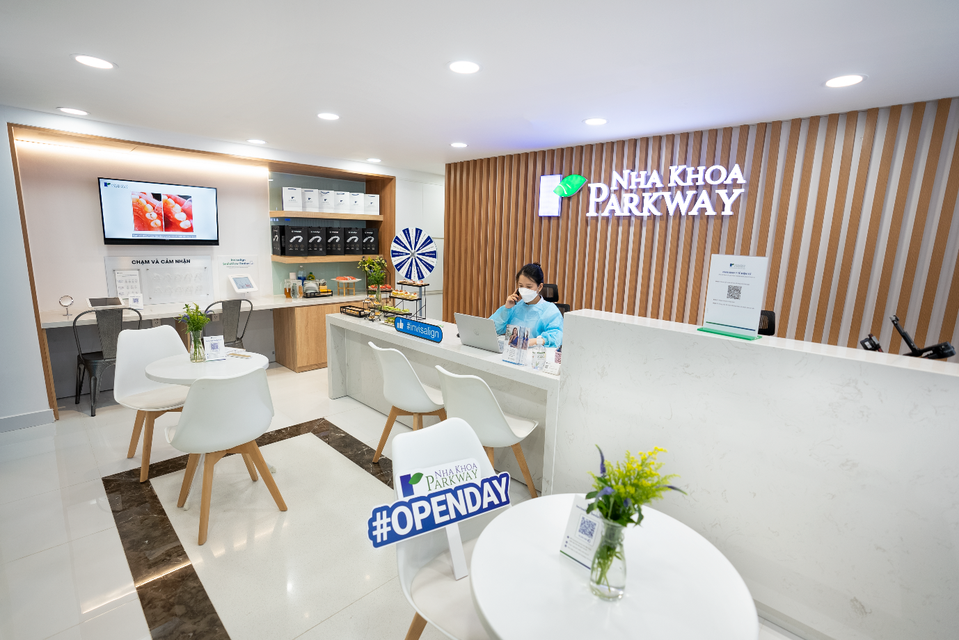 Nieng rang Invisalign,  Nha khoa Parkway anh 1