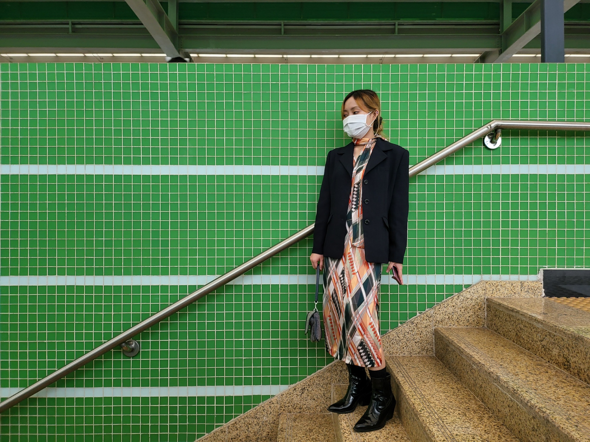 đi tàu Cát Linh, giá Z Fold3 ảnh 10 di tau Cat Linh, gia Z Fold3 anh 10