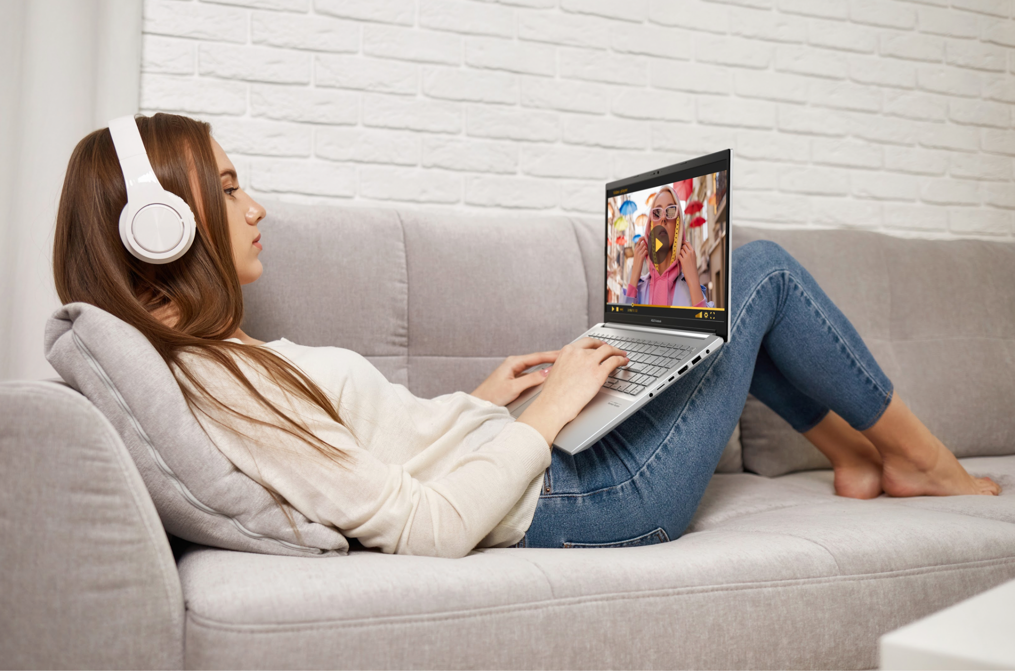 Asus Vivobook OLED 14,  Asus anh 3