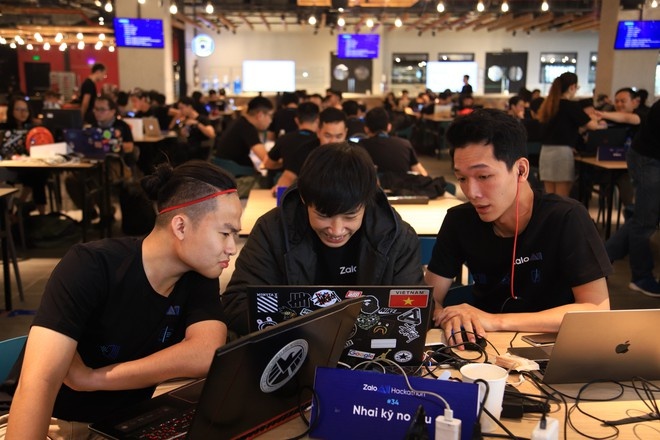 Cach ky su tre tao khac biet trong dau truong AI hang dau Viet Nam hinh anh