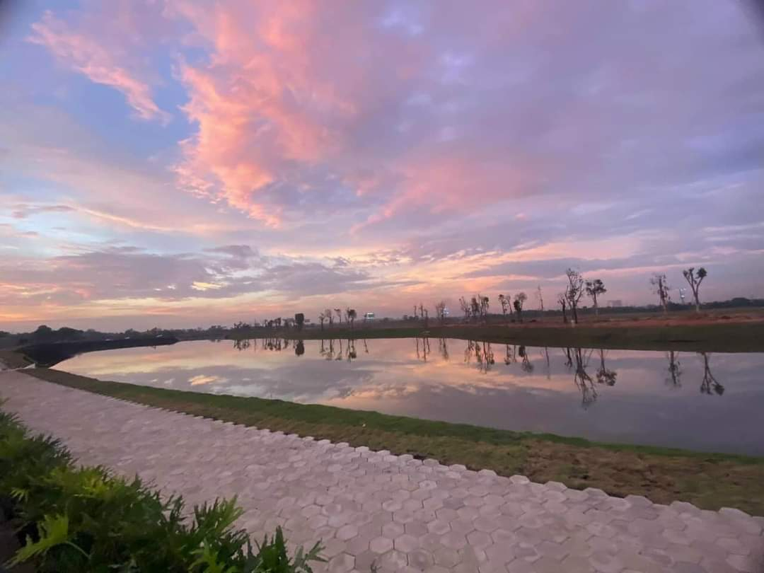 iD Junction,  nha mau iD Junction anh 1