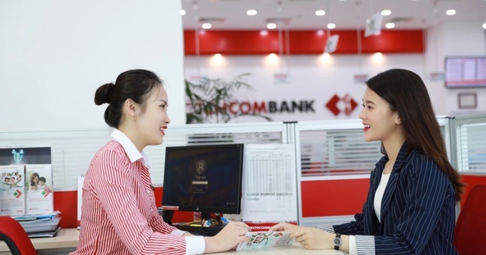 Techcombank ket hop Manulife Viet Nam day manh so hoa hinh anh