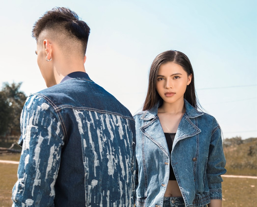 Xu huong hoa tiet trong BST moi cua Genviet Jeans hinh anh