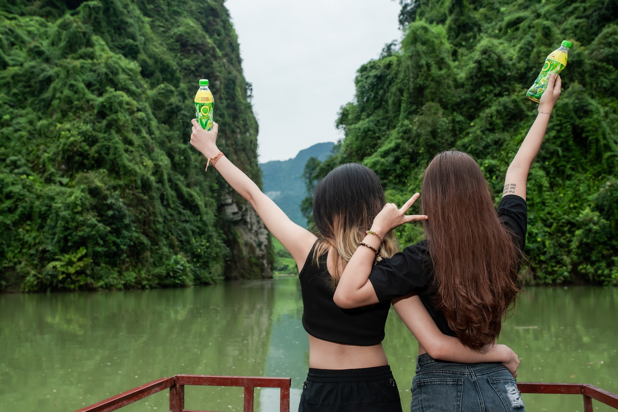 Tra Xanh Khong Do,  binh thuong moi anh 2