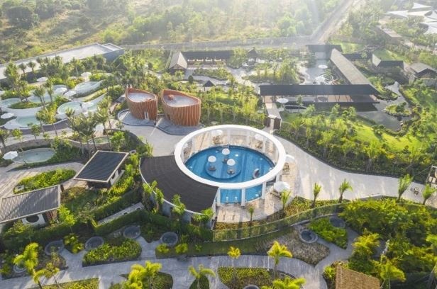 hanh trinh trai nghiem,  NovaWorld Ho Tram anh 11