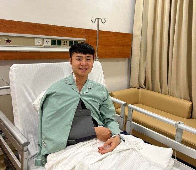 Van Toan chan thuong anh 4