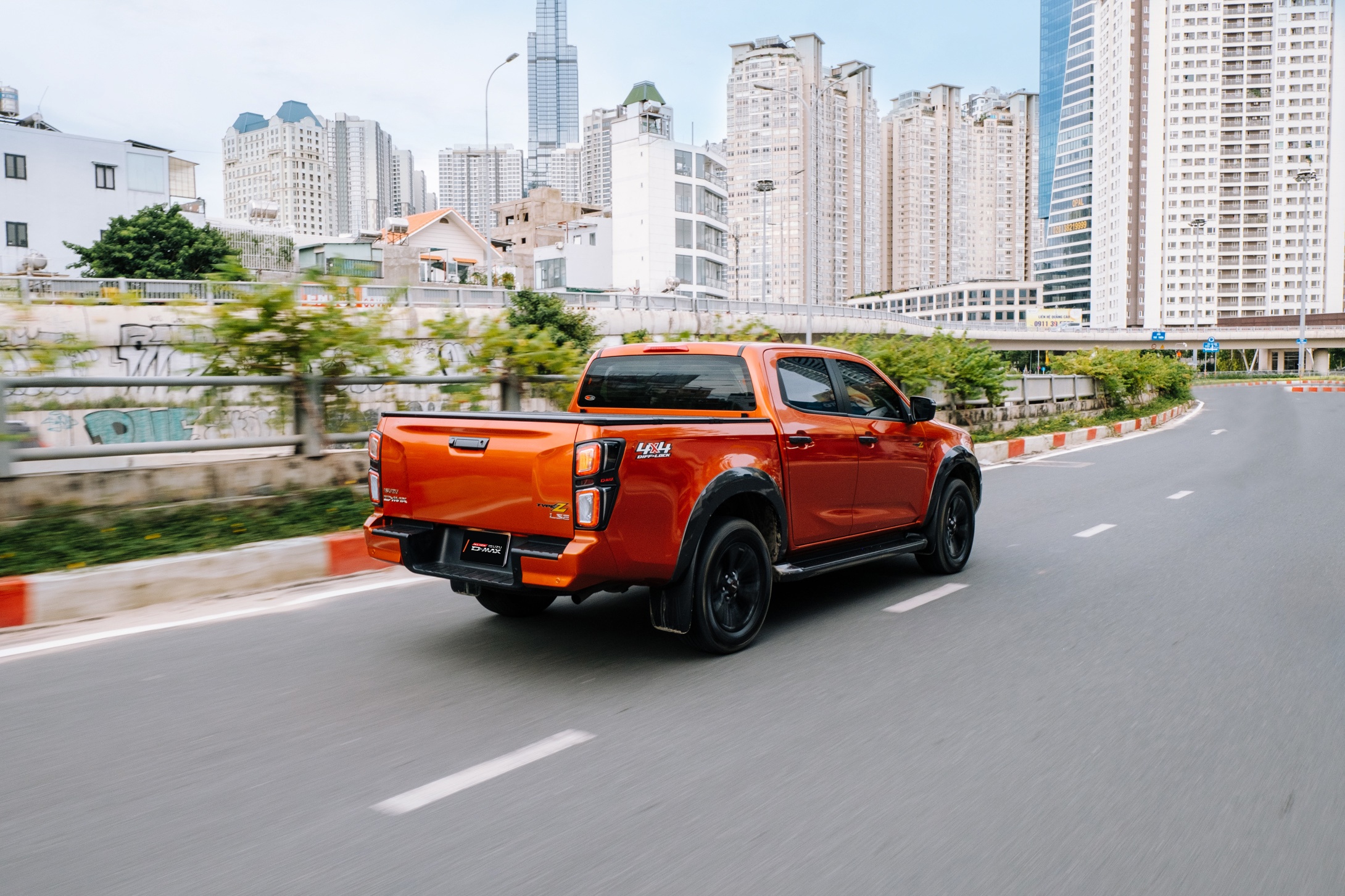 Isuzu D-Max anh 1