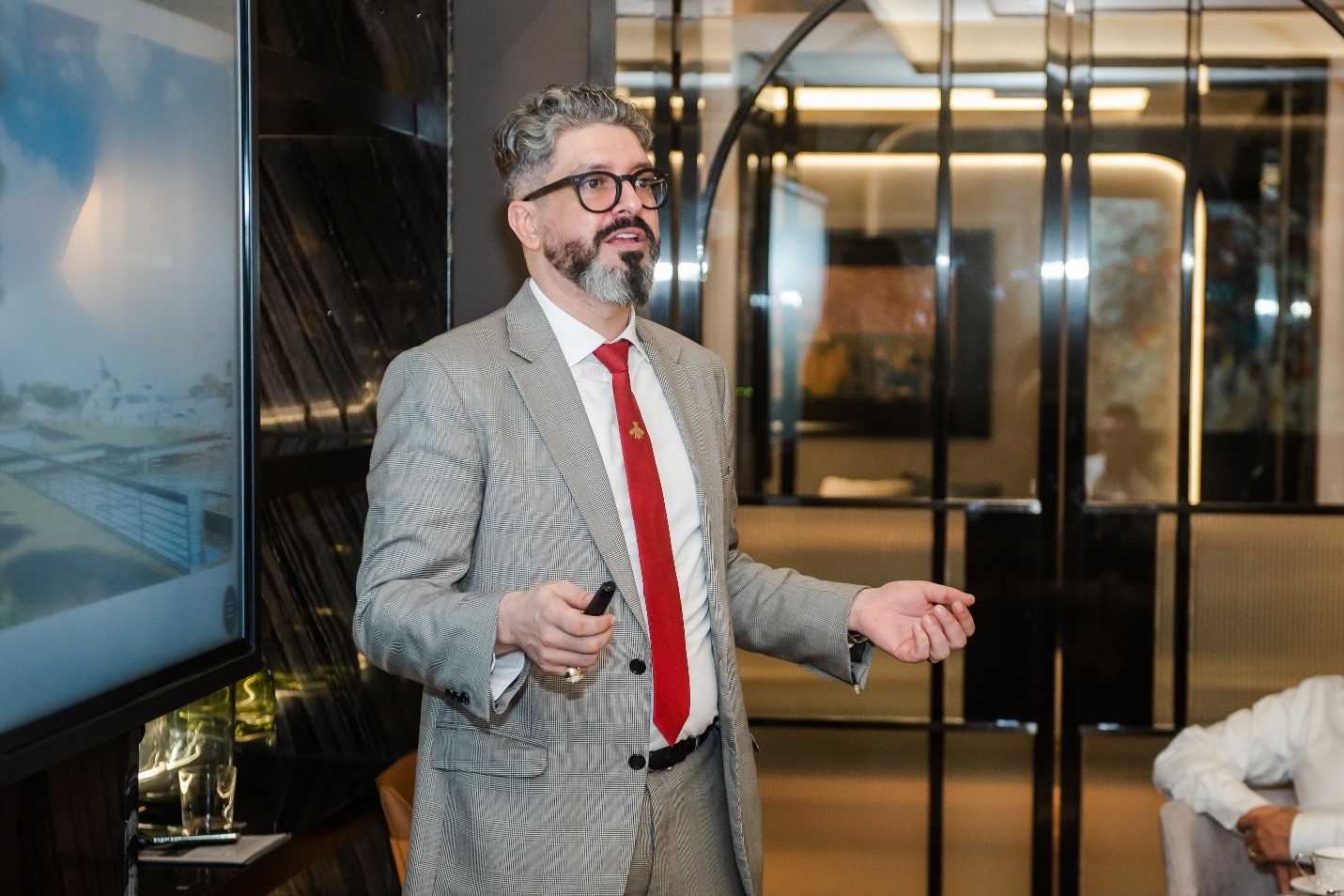 Marriott International,  Masterise Homes anh 2