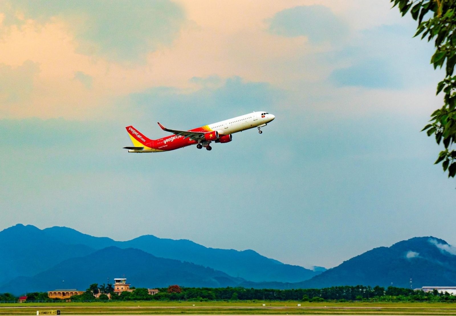 Vietjet anh 1