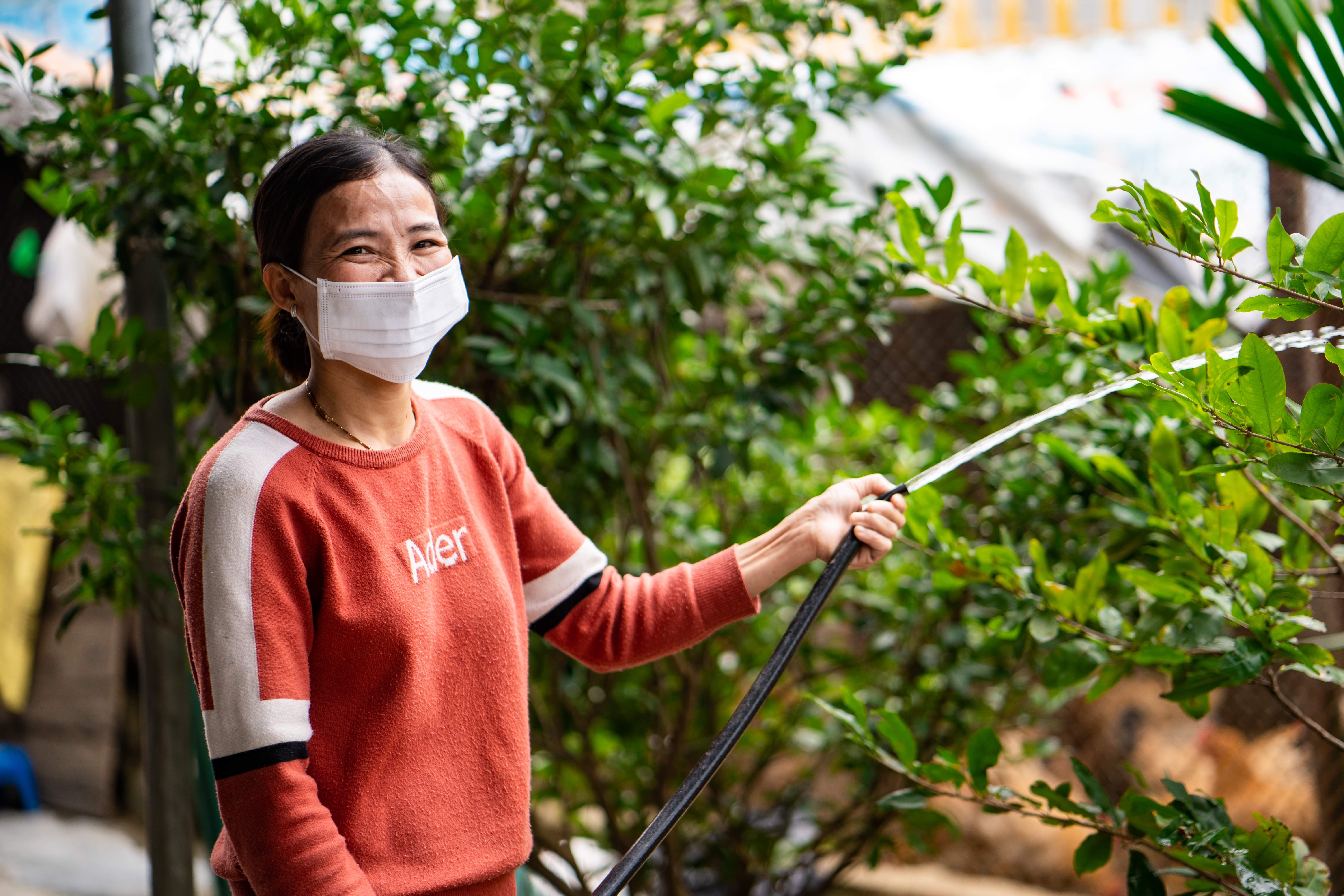 Nguoi dan Ha Tinh don nguon nuoc sach nho chuong trinh cua Huda hinh anh