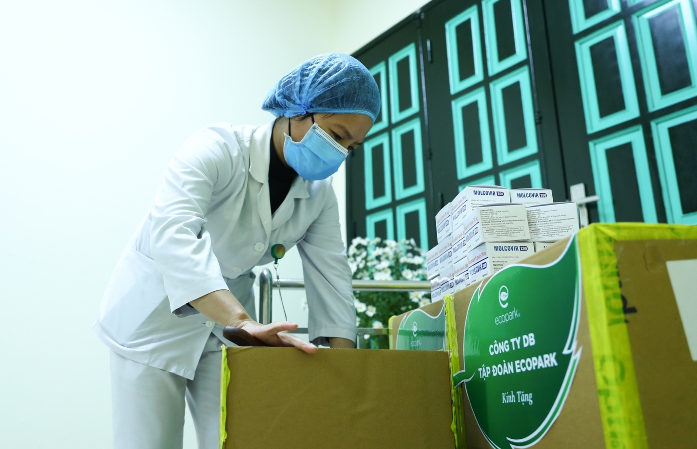 thuoc Molnupiravir,  Covid-19 anh 6