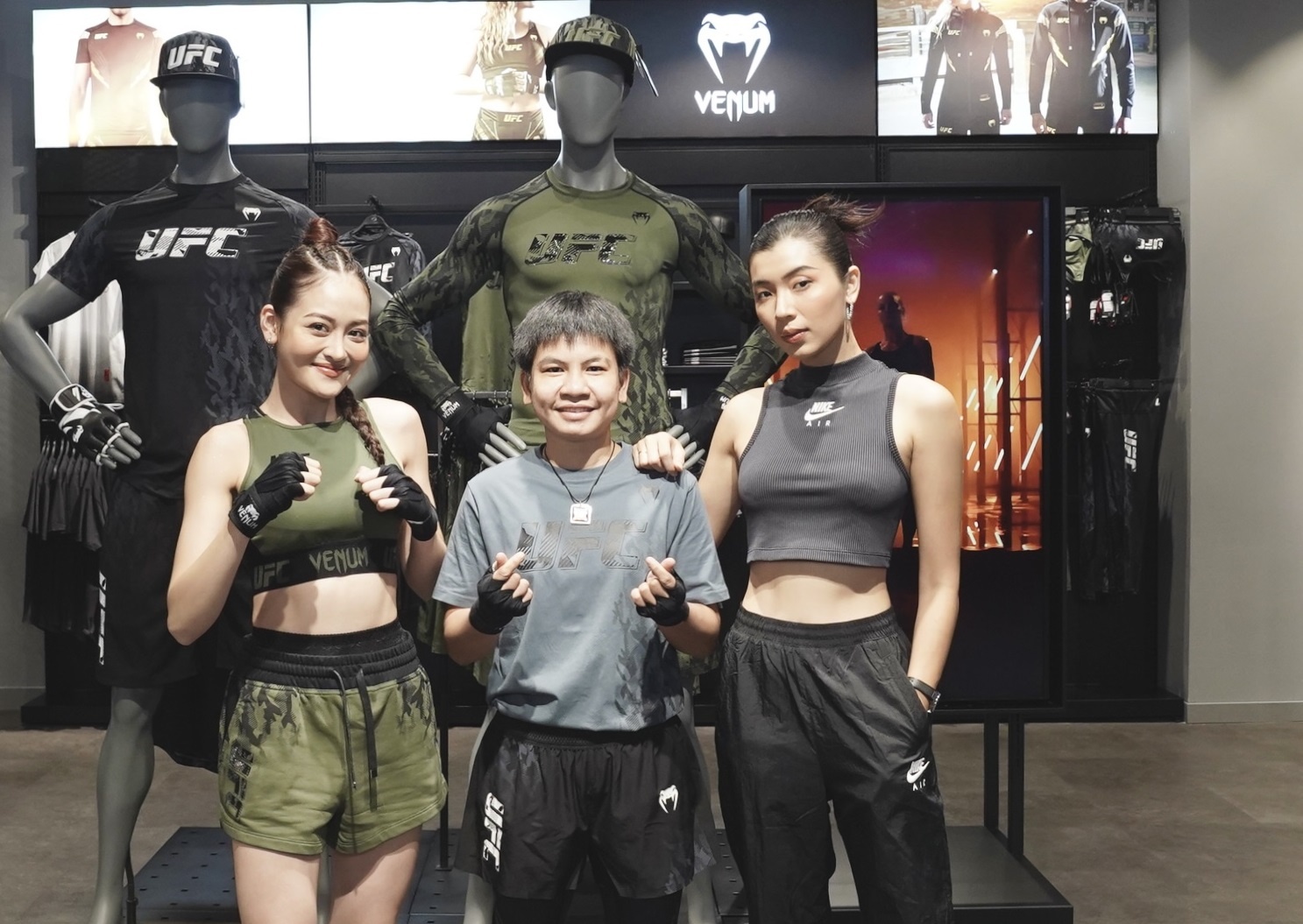 Nhieu van dong vien Viet du khai truong cua hang moi cua Supersports hinh anh