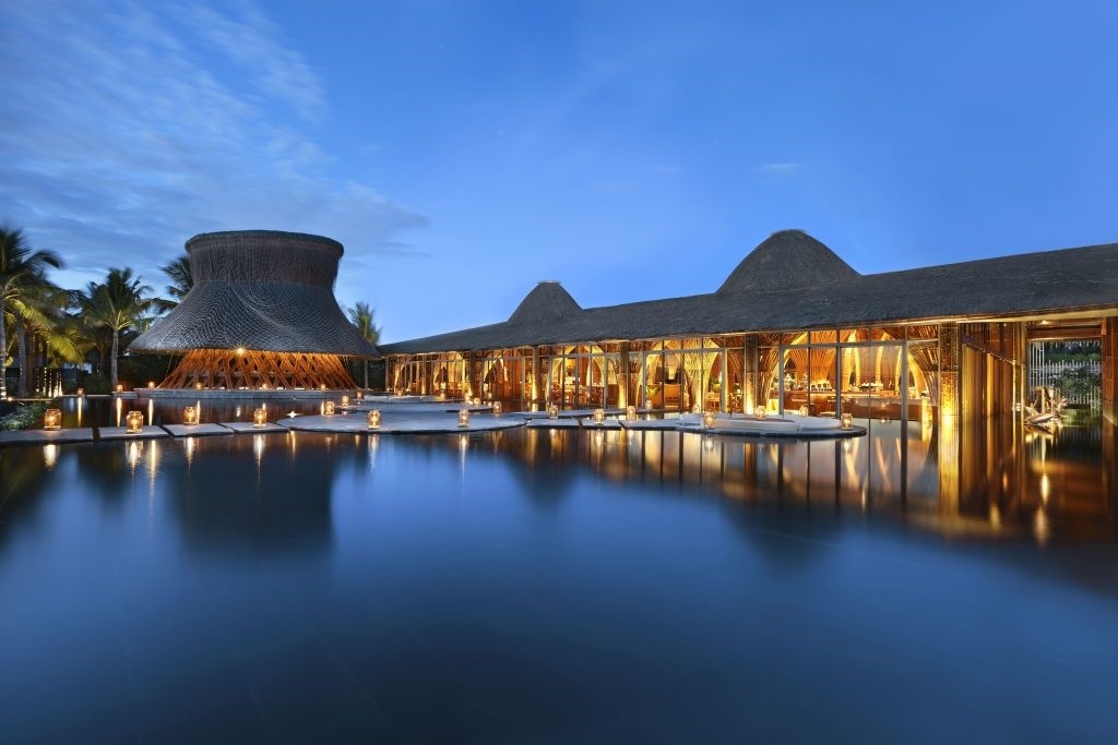 Regal Victoria anh 2