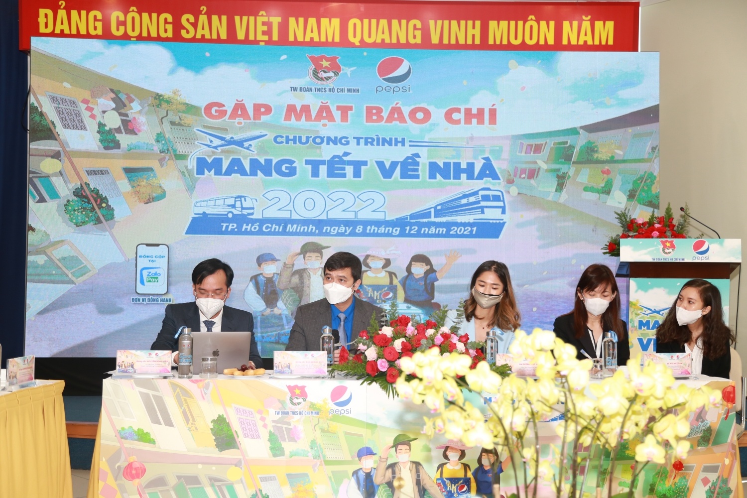 Pepsi,  Trung uong Doan anh 1