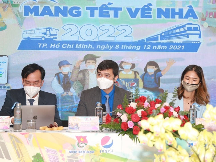 Pepsi va Trung uong Doan 'mang Tet ve nha' cho nhieu manh doi kho khan hinh anh