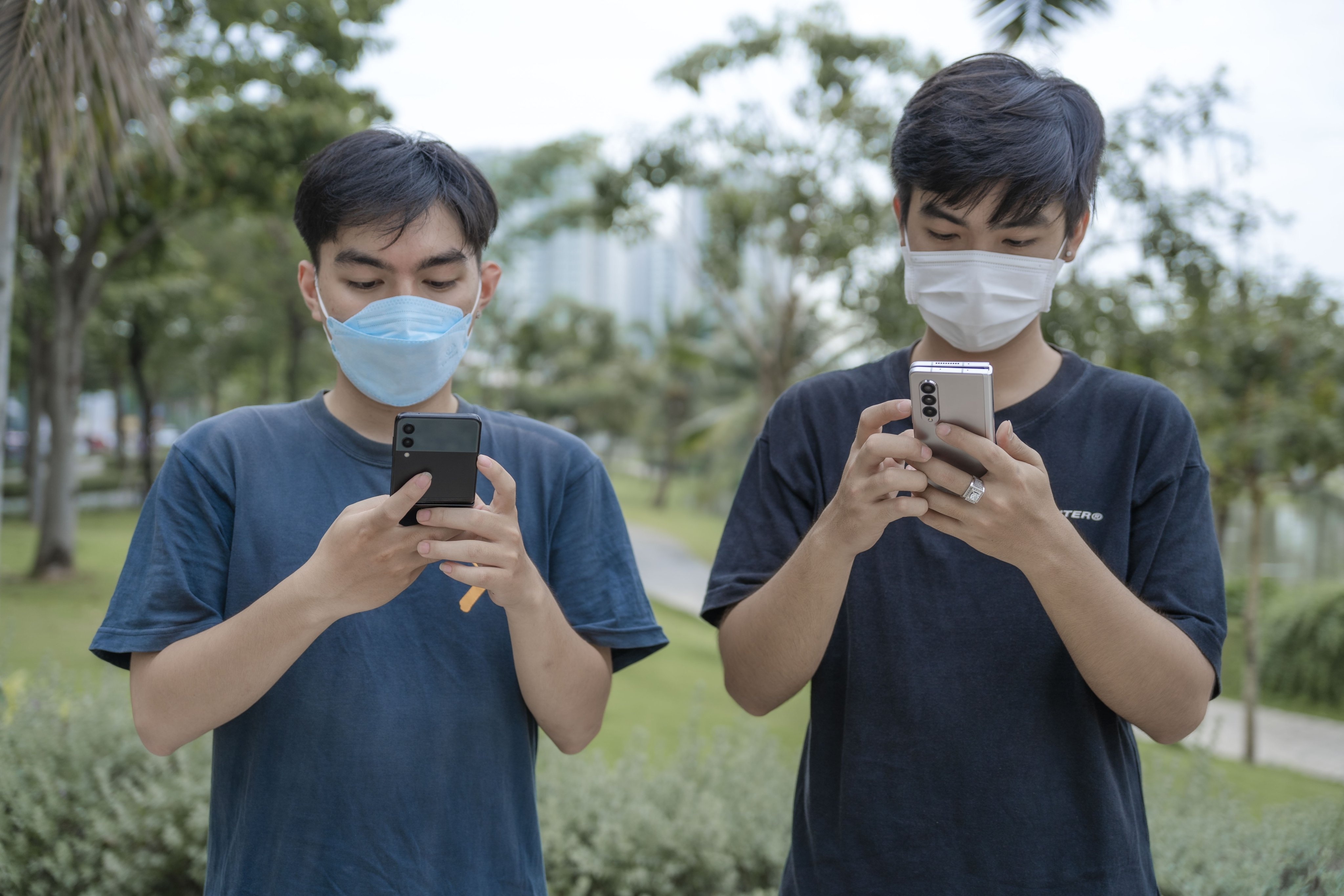 Nguoi dung tre nghi gi ve Galaxy Z Fold3 va Z Flip3? hinh anh