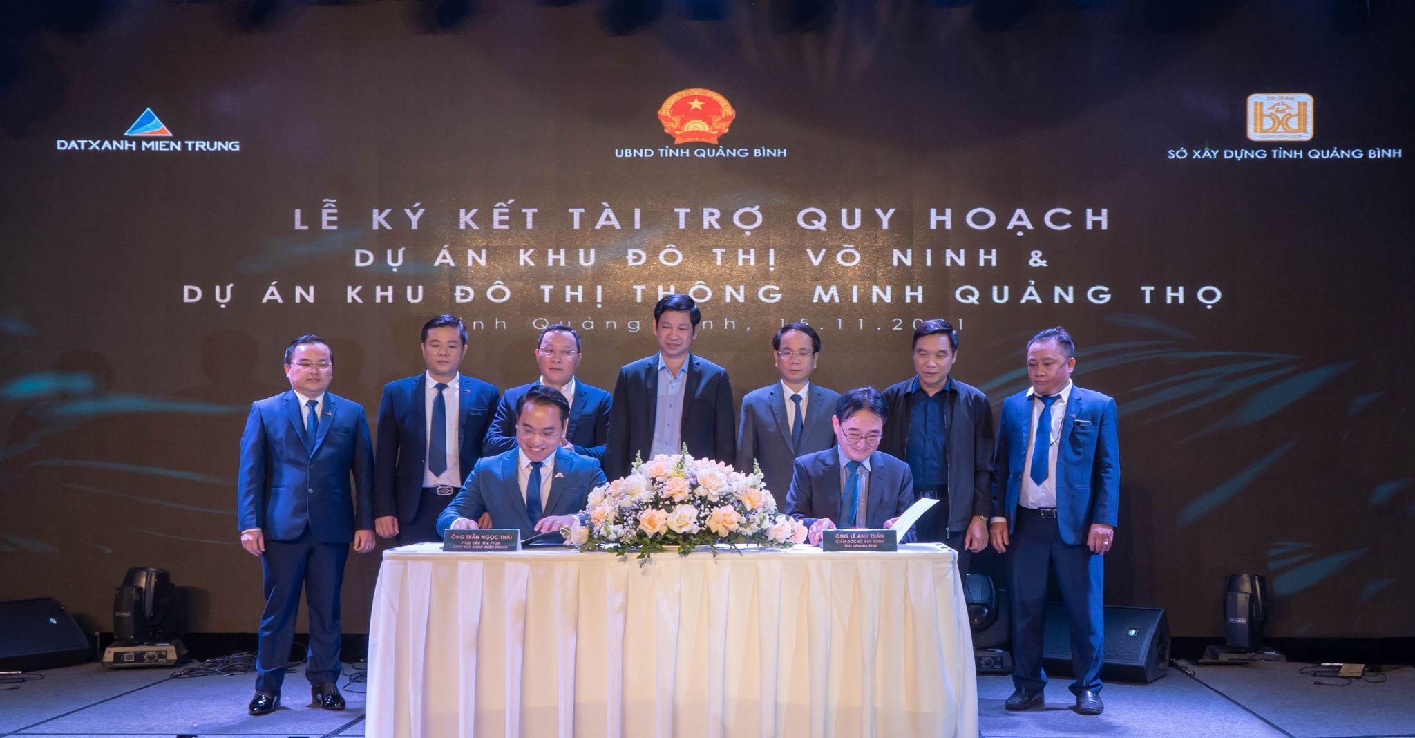 Regal Complex,  Castia Boulevard anh 1