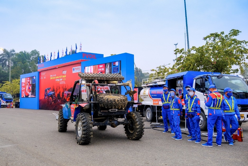 Tong Cong ty Dau Viet Nam dong hanh giai dua PVOIL VOC 2021 hinh anh