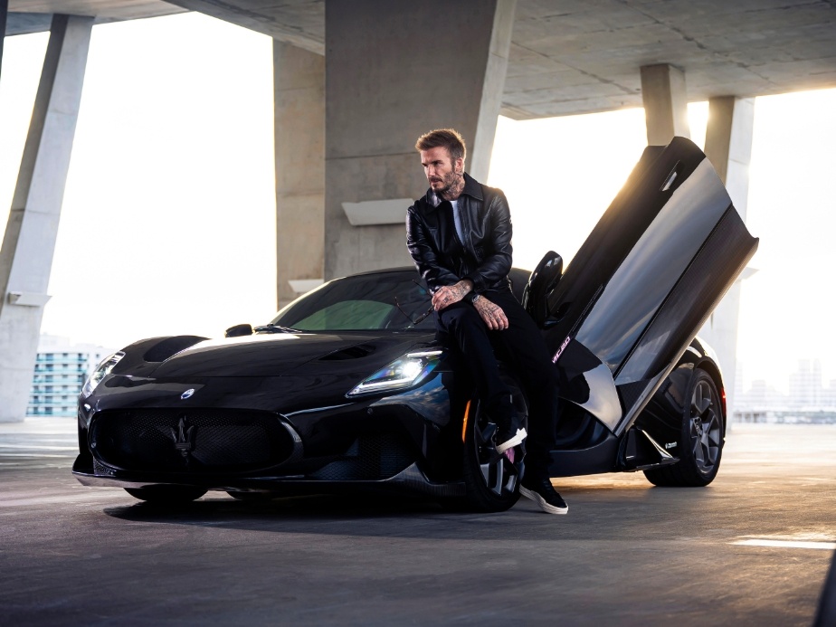 Maserati MC20 va David Beckham - su hoa hop giua suc manh, ve dep hinh anh