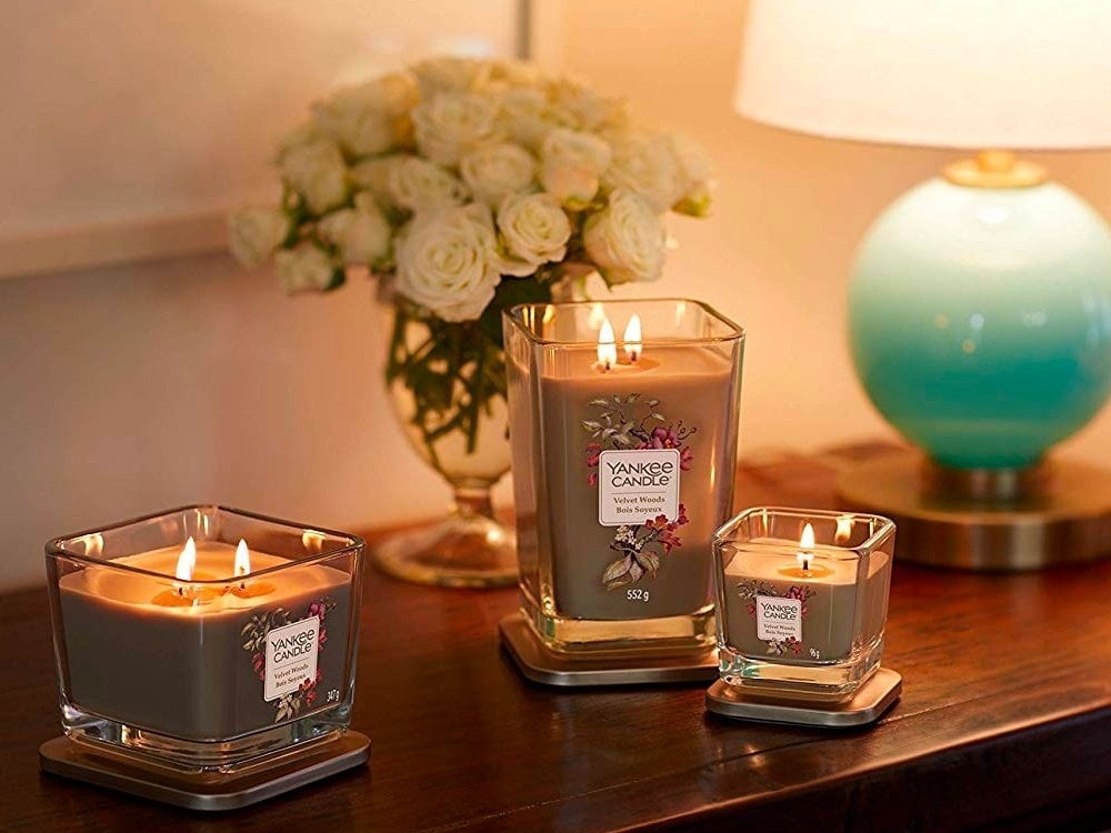 Goi y 7 mon do trang tri nha cua dam chat Giang sinh hinh anh