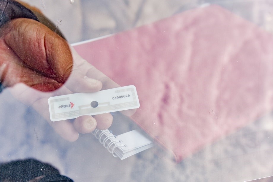 Dan ePass xe oto anh 1